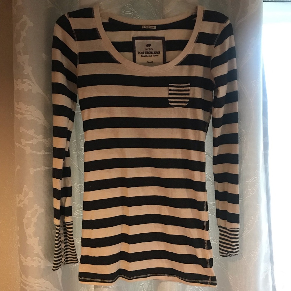Poof Excellence Grey/Cream Stripped Top Size S